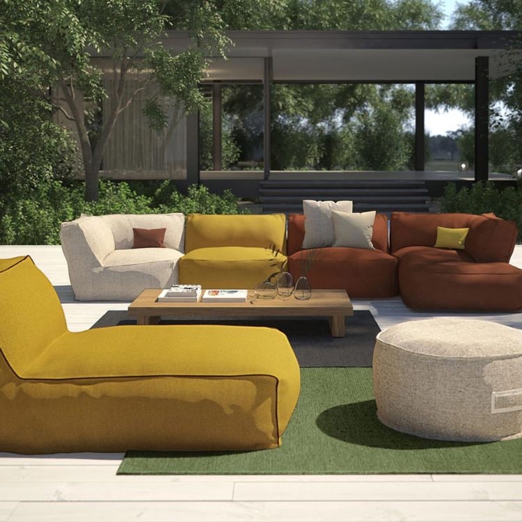An outdoor space for all seasons